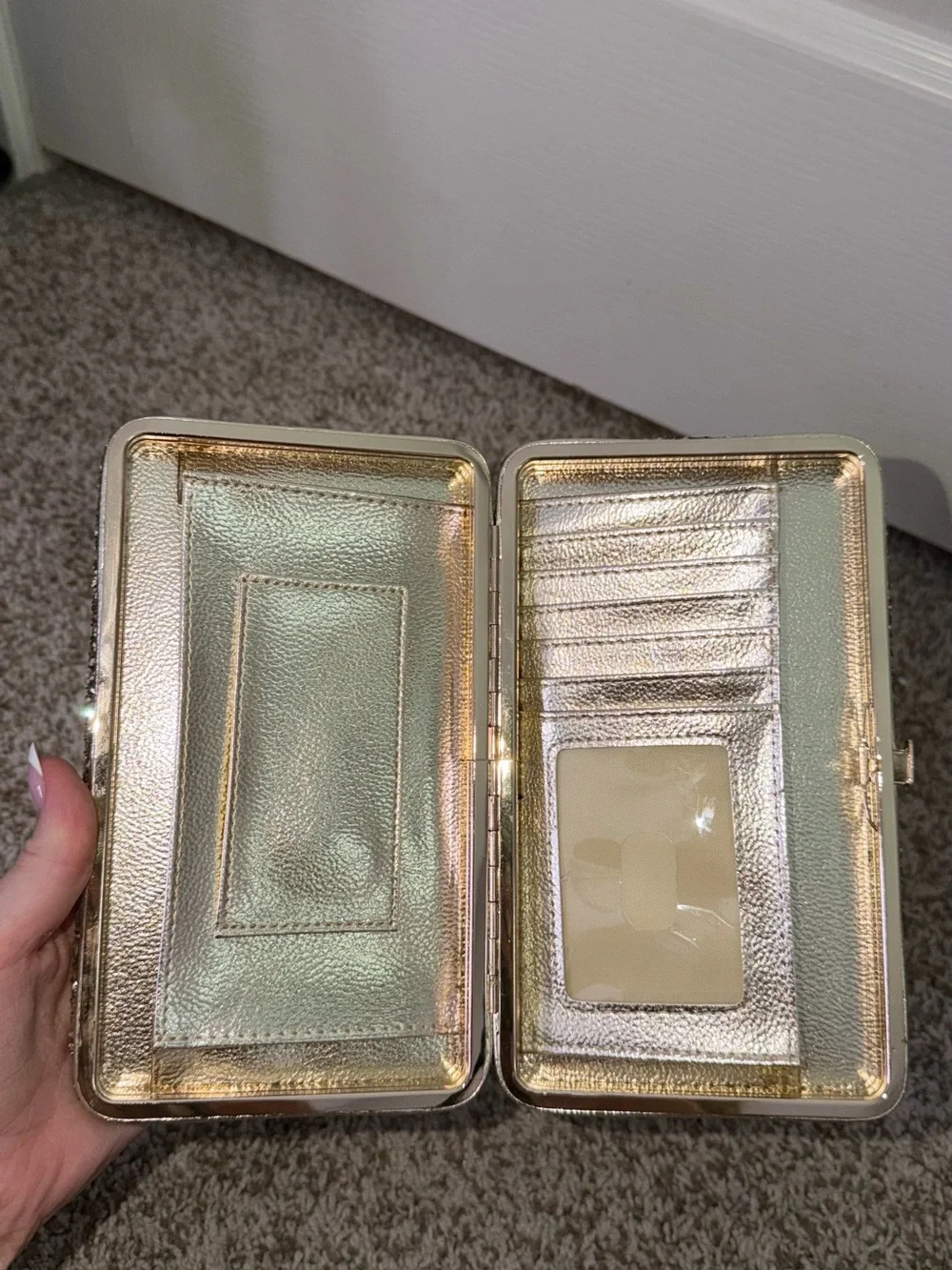 N/A sparkling gold